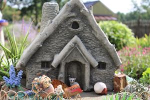 Carolyn's Gnome House